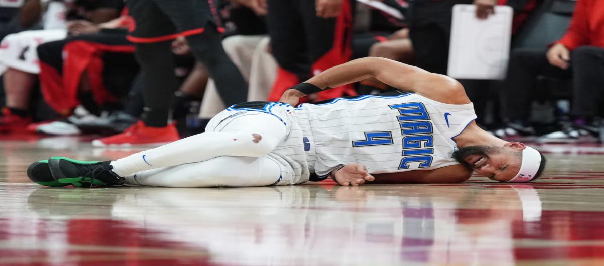 Orlando Magic guard Jalen Suggs left the court in a wheelchair due to back spasms