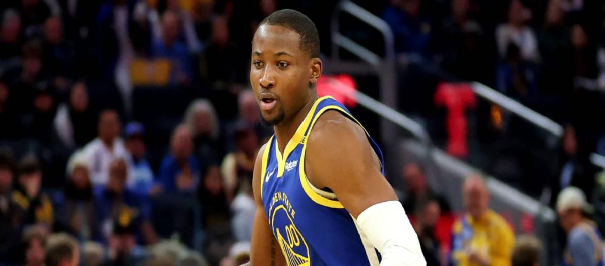 乔纳森·库明加右脚踝扭伤，预计将会缺席一段时间