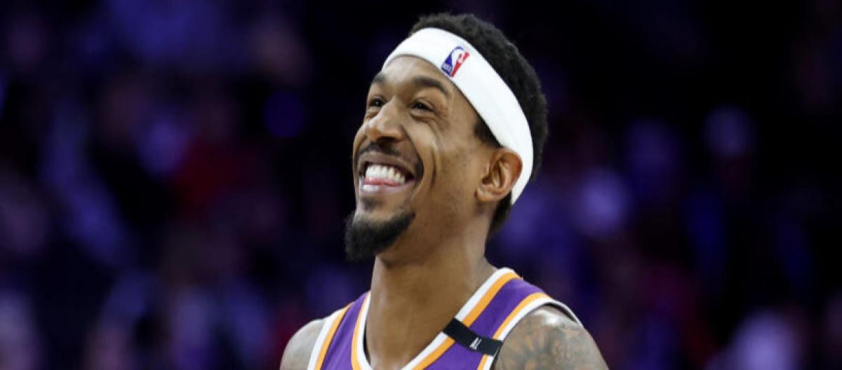 比尔回应交易传闻：主动权在我手中，接受替补决定