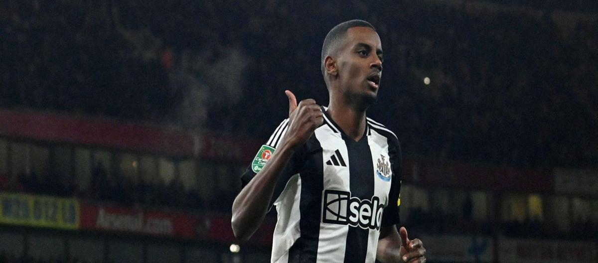 ◤Carabao Cup◢ Alexander Isak scores as Newcastle United beats Arsenal with a 0-2 away win..
