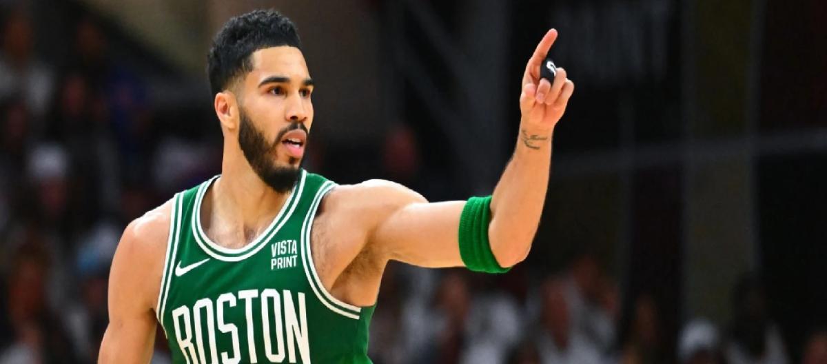Jayson Tatum makes NBA history by grabbing his 4,000th rebound