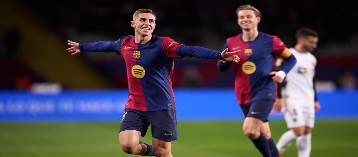 La Liga - Fermin scored twice as Barcelona beat Valencia 7-1