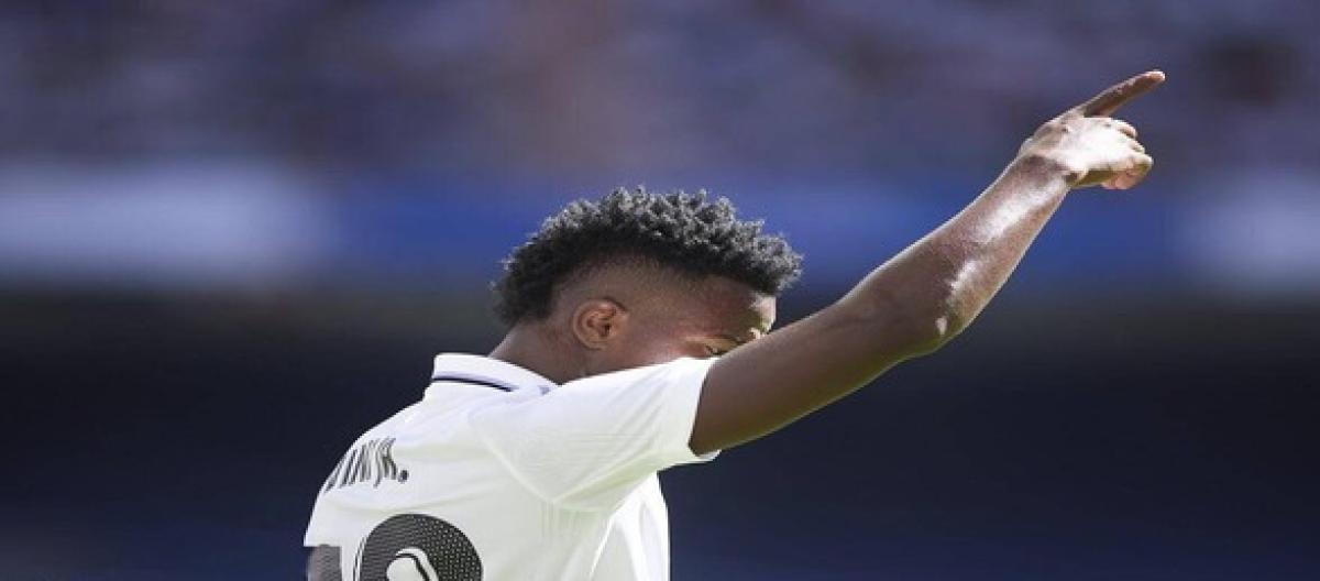 巴萨客场4-1大胜塞维利亚 距榜首仅差2分