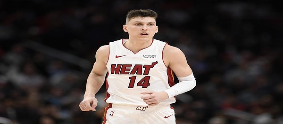 希罗夺NBA全明星三分大赛冠军，决赛24分力压群雄