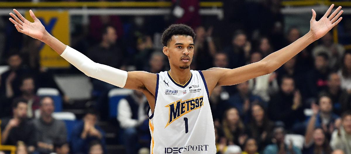 文班亚马因血栓问题将缺席2024-2025赛季剩余比赛