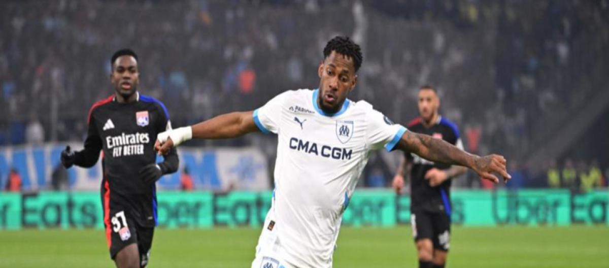 Official: Marseille and 29-year-old defender Amir Murillo extend contract until 2028