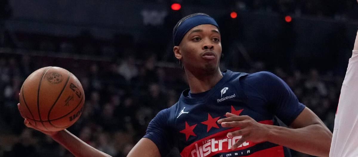 比拉尔·库利巴利比赛中腿筋受伤，可能会缺席本赛季剩余比赛