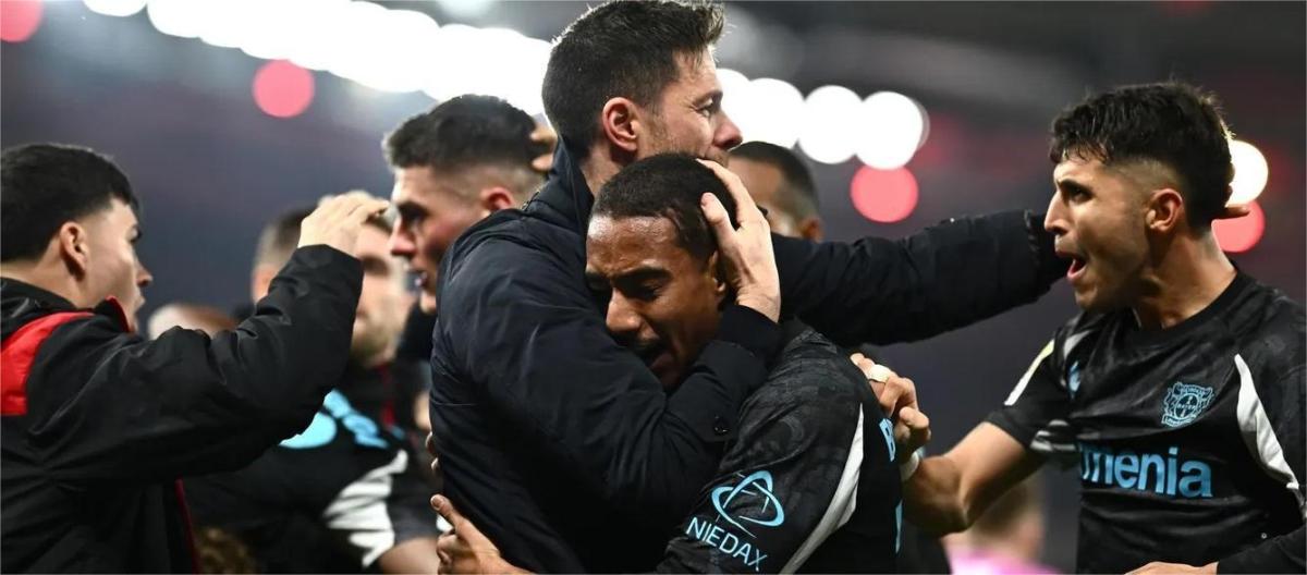 Xabi Alonso says Leverkusen will continue to fight for the title after coming back from behind to beat Stuttgart