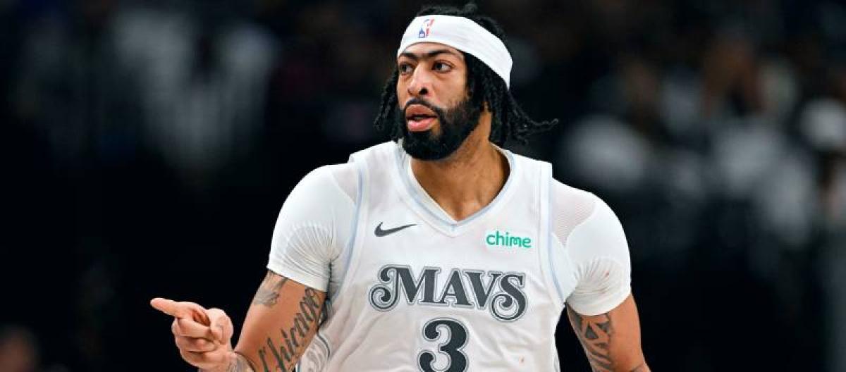 Dallas Mavericks star Anthony Davis returns from injury