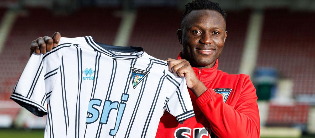 Former Tottenham Hotspur Kenya international defensive midfielder Victor Wanyama officially joined Dunfermlin on a free transfer..