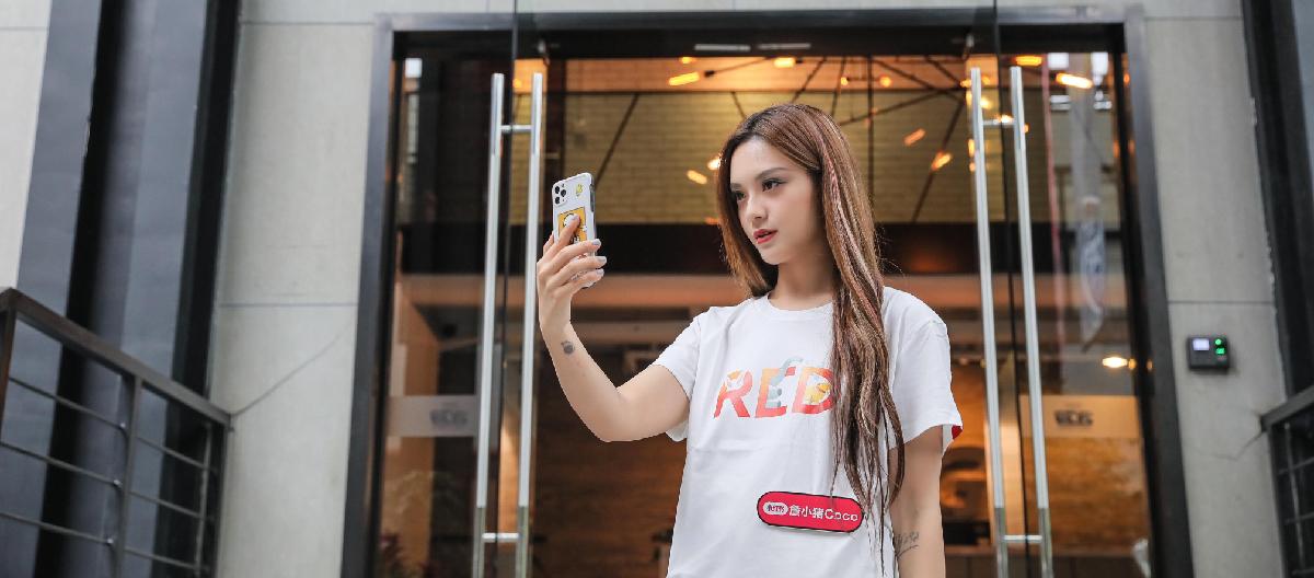 电竞内容走向生活化，小红书会吸引更多女性关注。（二）