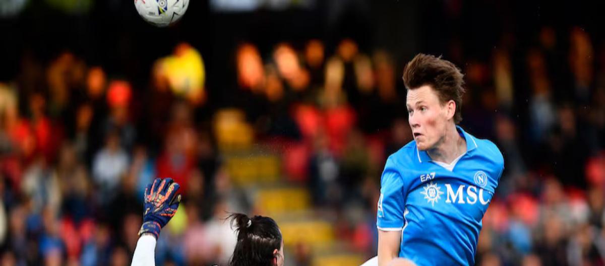 意甲联赛——麦克托米奈头球制胜，那不勒斯1-0击败蒙扎仍居次席