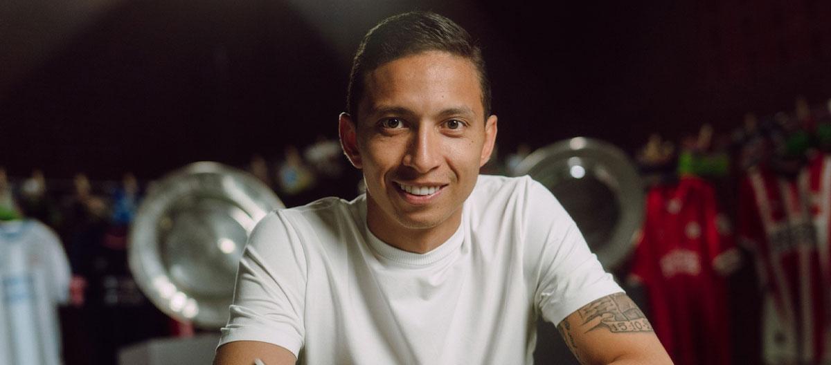 PSV埃因霍温与巴西籍后卫毛罗·儒尼奥尔完成续约..