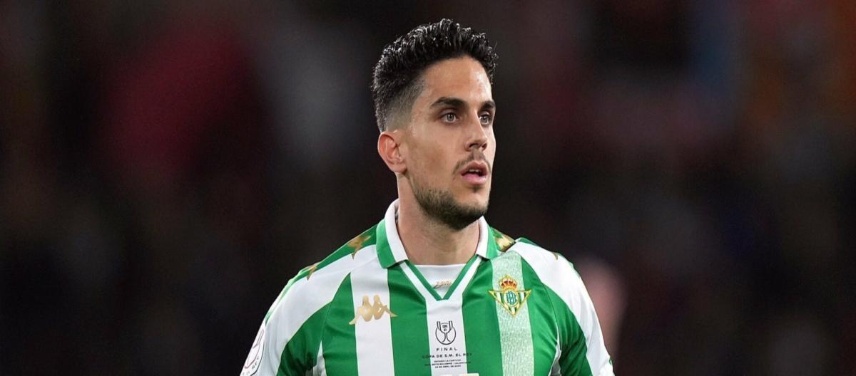 Official: Betis extends contract with 34-year-old central defender Marc Bartra until 2027