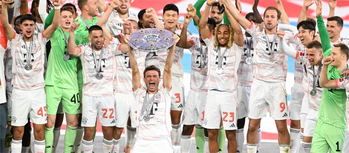 Bundesliga: Bayern beat Borussia Mönchengladbach 2-0, Muller lifts the championship in his farewell match