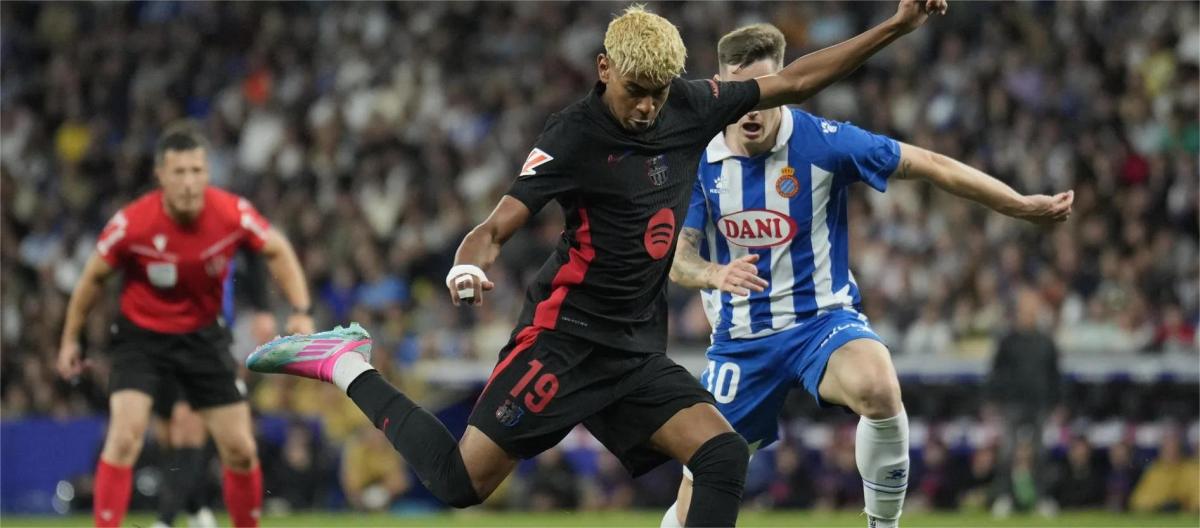 La Liga - Barcelona beat Espanyol 2-0 to secure title