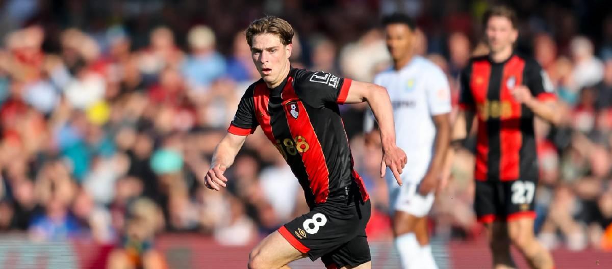 Andoni Iraola updates Alex Scott on his recovery