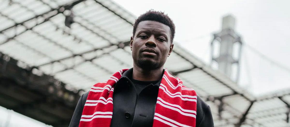 科隆官宣签下凯撒斯劳滕前锋拉格纳尔·阿赫..