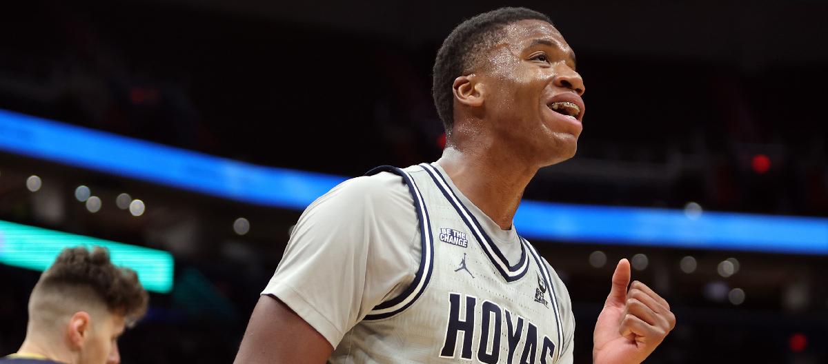 印第安纳步行者中锋深度不足