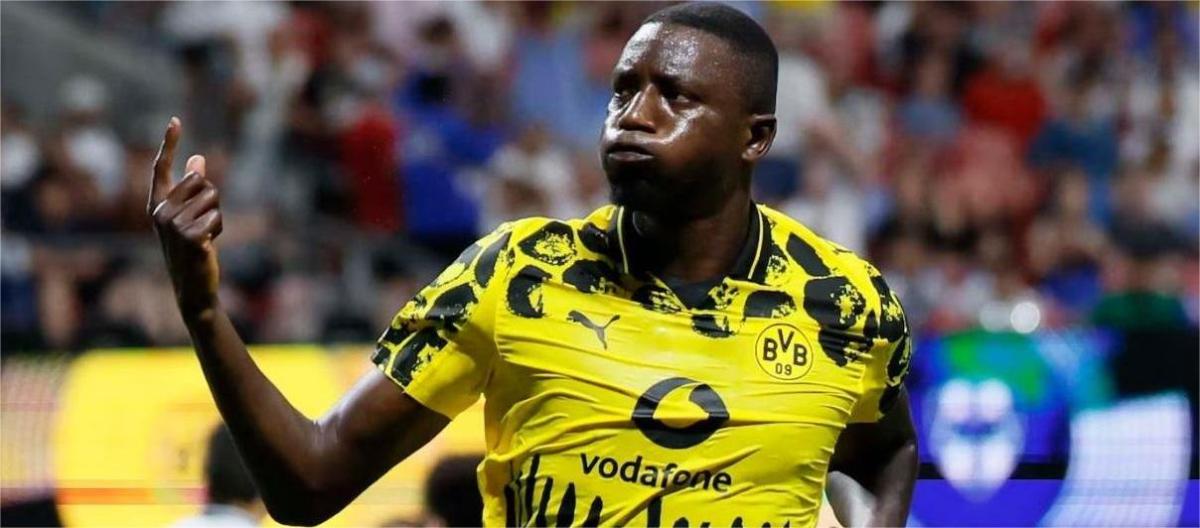 Club World Cup - Girasi scored 2 goals and Dortmund eliminated Monterrey 2-1