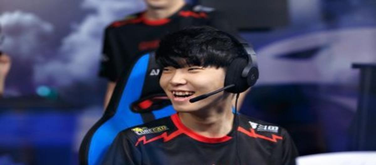 Foxy Chovy热潮再临，Chovy夺冠纪念表情引爆玩家热议