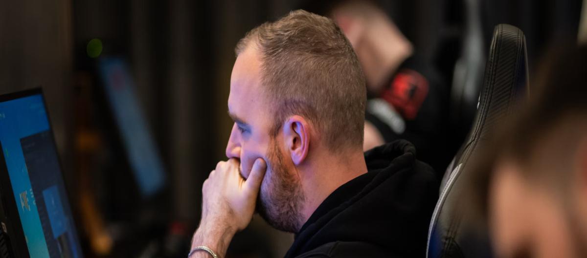 Reunited with two former teammates, Czech legendary sniper Oskar officially joined ALGO