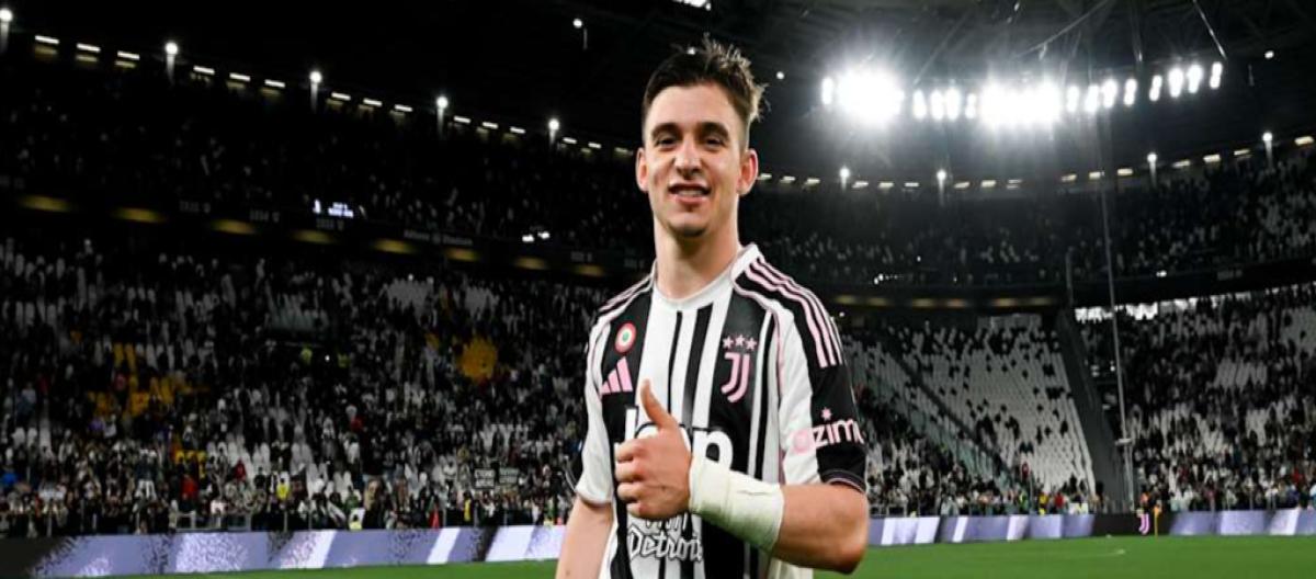 Juventus officially buys out Porto's on-loan attacker Conceicao for a total of 32 million euros