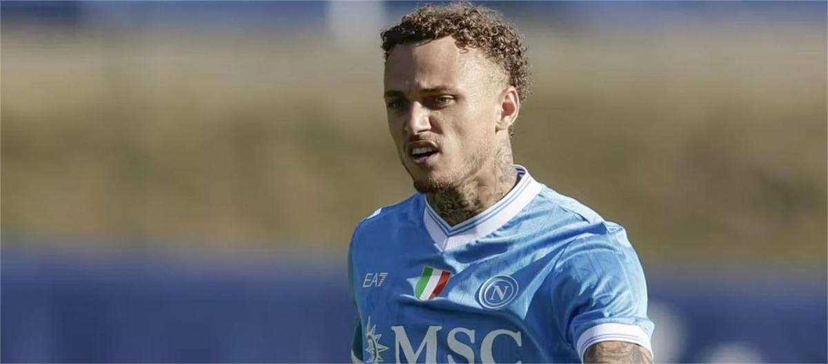 Trying to adapt to Napoli's requirements Noah Long: I like to step out of my comfort zone