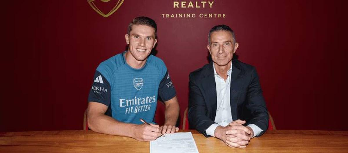 Arsenal sign Swedish striker Viktor Jokres
