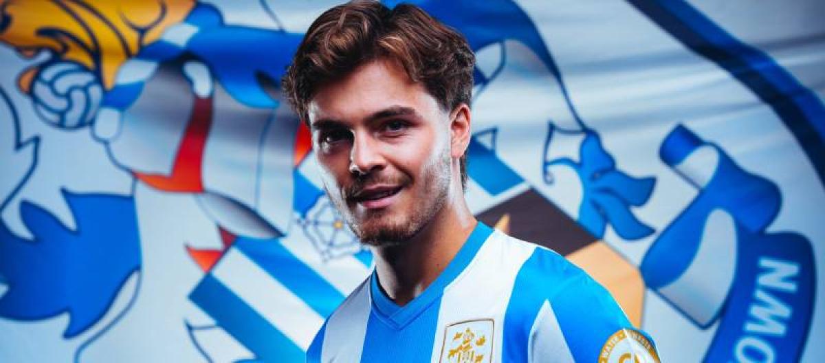 切尔西小将里奥·卡斯尔戴租借加盟哈德斯菲尔德镇