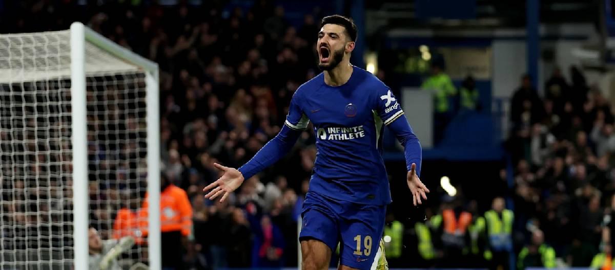 阿曼多·布罗亚离开切尔西，永久转会至伯恩利