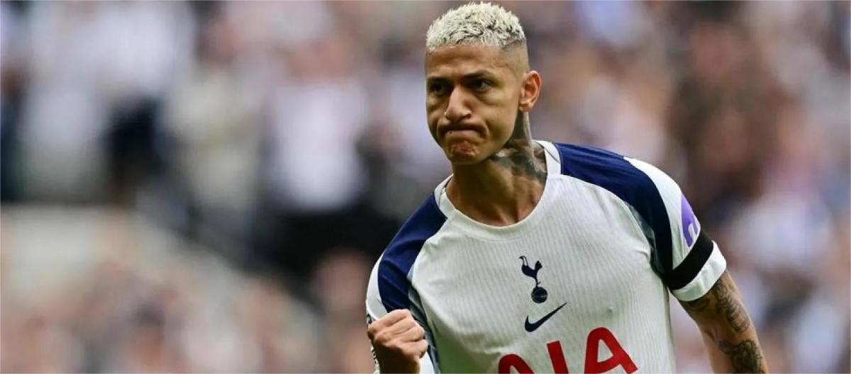 Brennan Johnson hopes Richarlison's performances continue