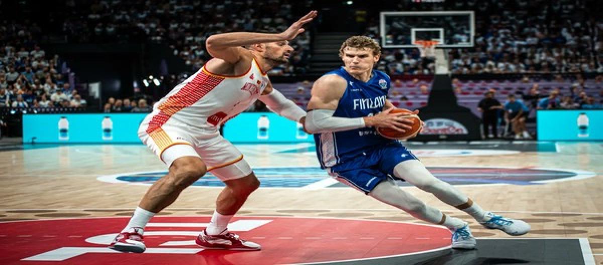 Finland defeated Montenegro 85-65, with Markkanen's double-double leading the team to advance to the round of 16