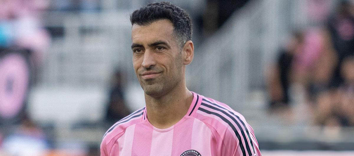 前巴塞罗那兼西班牙传奇国脚级后腰塞尔希奥·布斯克茨宣布将在赛季结束后退役..