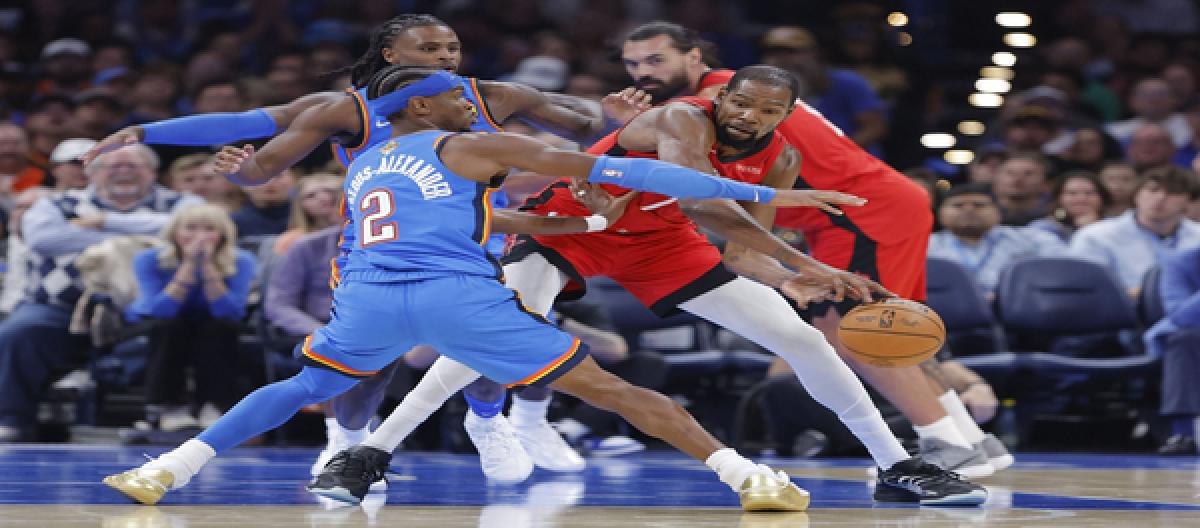 Alexander scored 35 points as the Thunder edged out the Rockets 125-124 in double overtime.
