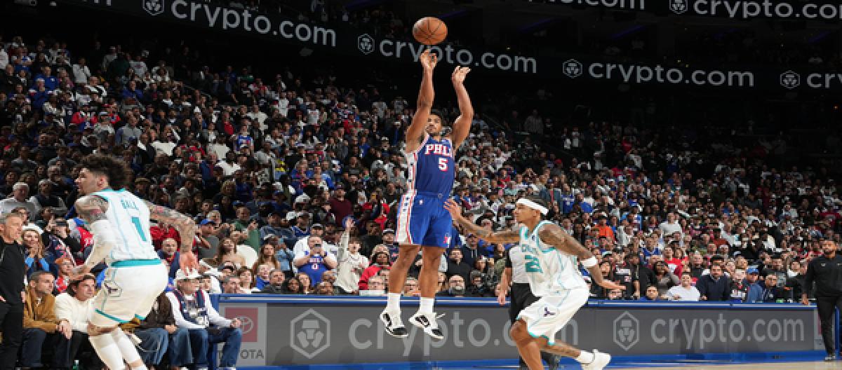 马克西28+9领衔逆转 76人125-121力克黄蜂