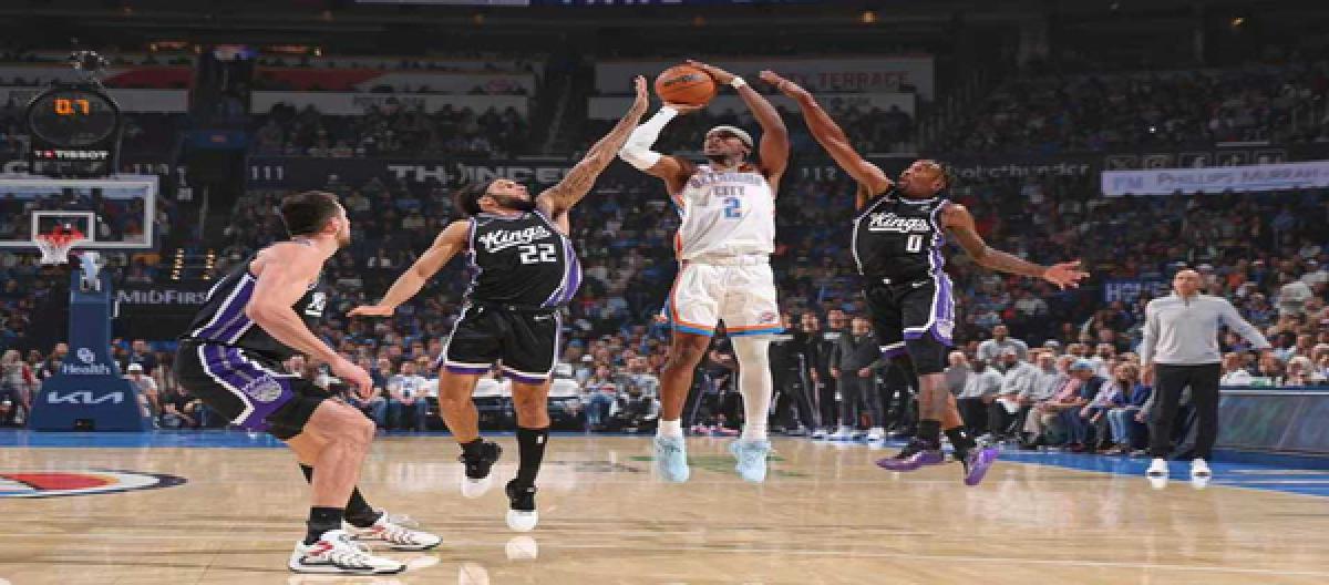 Alexander explodes for 31 points as Thunder come back from behind to defeat Kings 107-101 and extend their winning streak to five games.