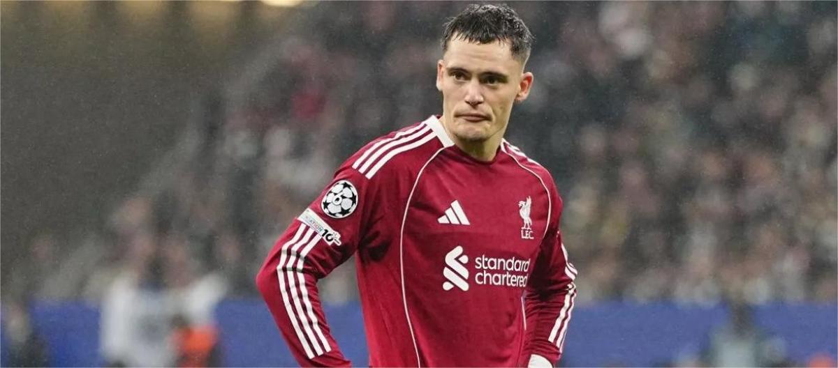 Sloet believes Wirtz will need time to adapt and can make an impact in the game.