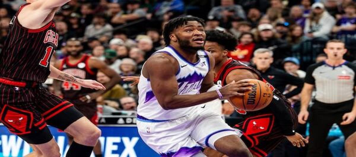 马尔卡宁47+7 爵士双加时以150-147险胜公牛