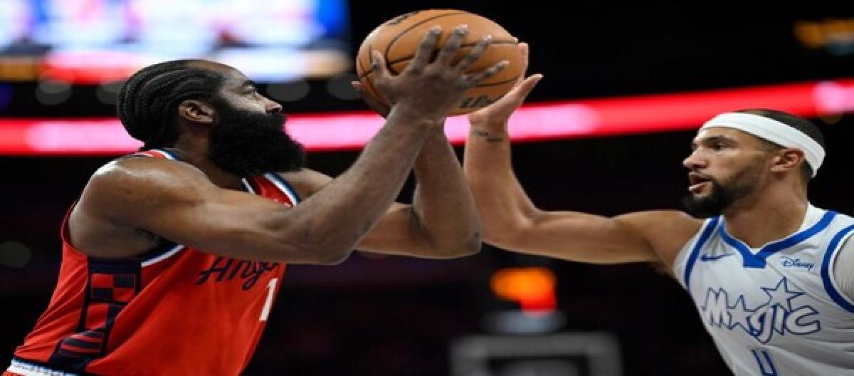 Harden's 31 points, 5 rebounds, and 8 assists weren't enough to save the Clippers from a 101-129 defeat to the Magic, who suffered their third straight loss.