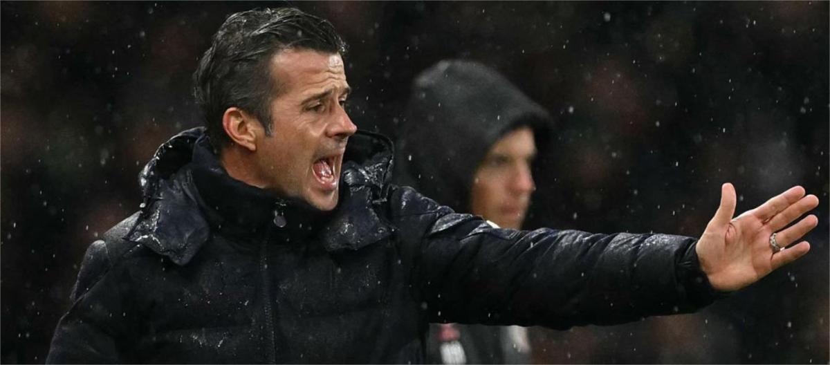 Marco Silva praised Raul Jimenez for always playing with heart.