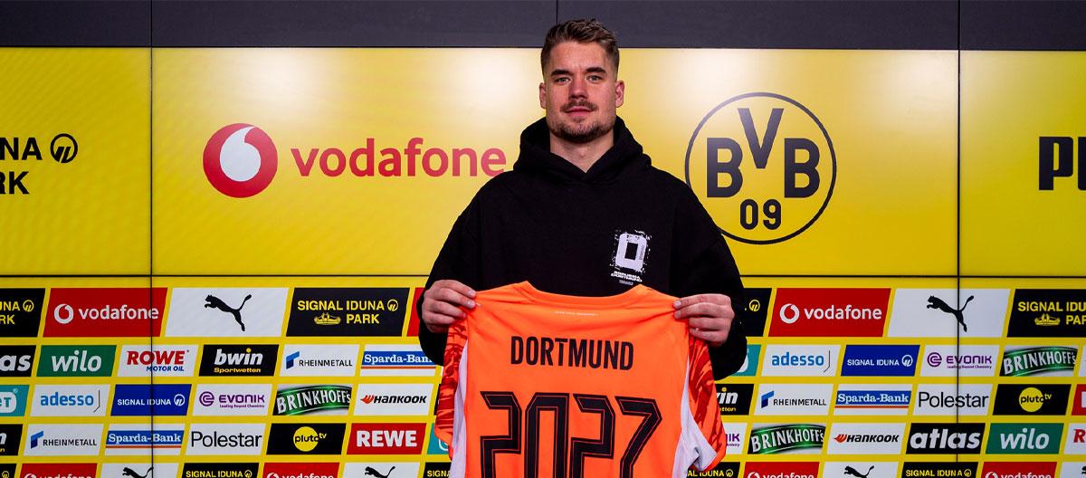 Borussia Dortmund completes contract extension with German goalkeeper Alexander Meyer..