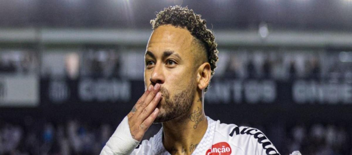 内马尔：接下来会接受膝盖手术，续约？我不知道