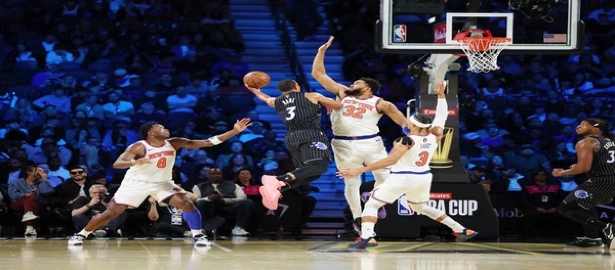 Brunson's 40-point outburst led the Knicks to a 132-120 victory over the Magic.