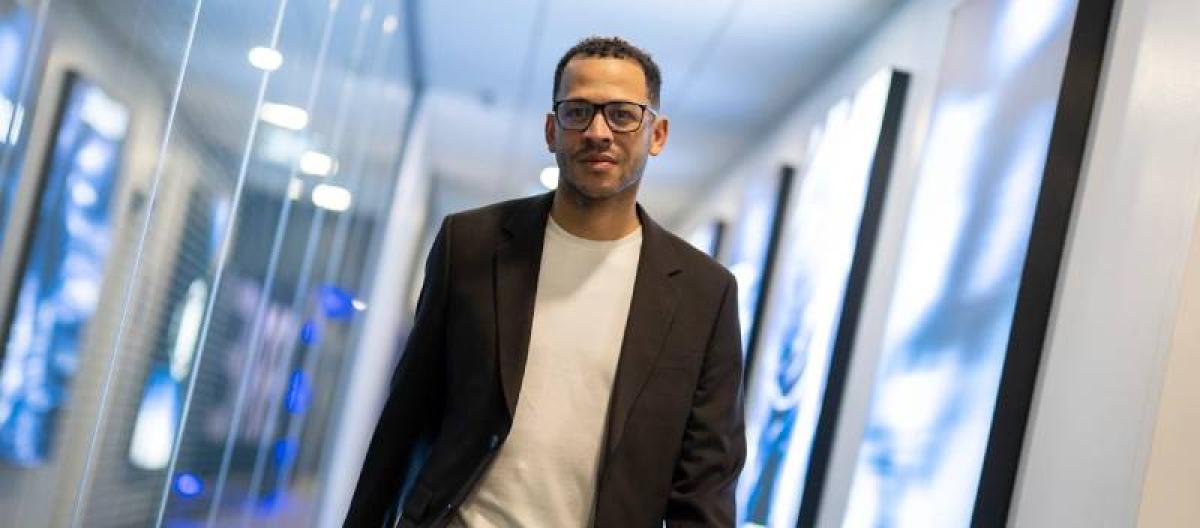 利亚姆·罗塞尼尔抵达切尔西　签下七年长期合同