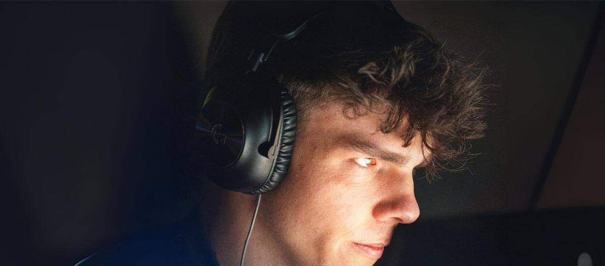 反恐精英2：BIG战队正式与队内指挥FreeZe分道扬镳。