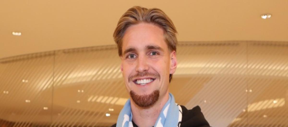 官方：拉齐奥从阿贾克斯签下肯内特·泰勒，合约为期4年半