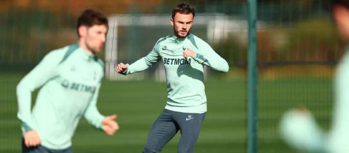 Tottenham midfielder James Maddison updates his ACL recovery process.