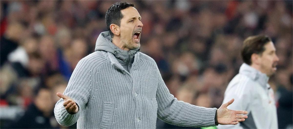 托普穆勒：球员在场上都要承担起责任