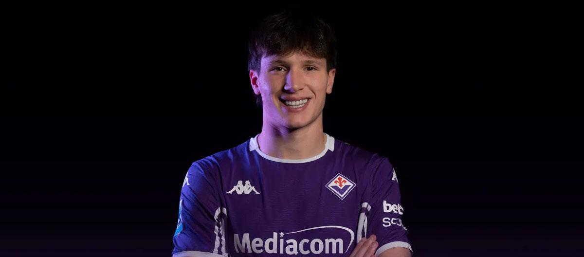 Bologna's Italy U23s international attacking midfielder Giovanni Fabbian joins Fiorentina on-loan..